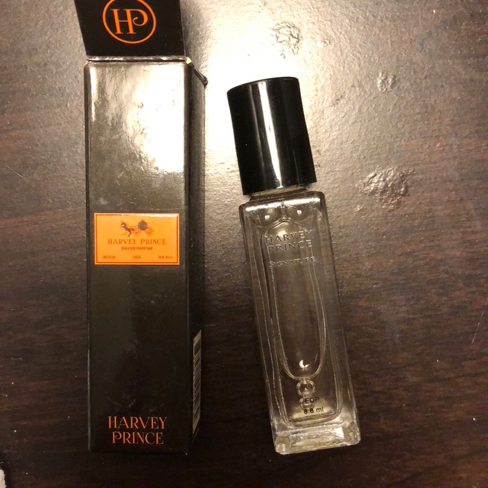 Harvey Prince Roller NWT